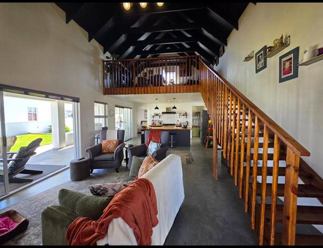 2 BEDROOM HOUSE FOR SALE IN LAMPIESBAAI